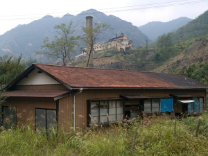 足尾銅山廃社宅郡から2