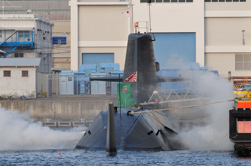 おやしお型潜水艦からぴゅーと吹いてる何か